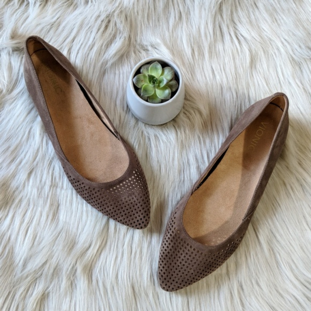 Vionic Posey Taupe Suede Ballet Flat
